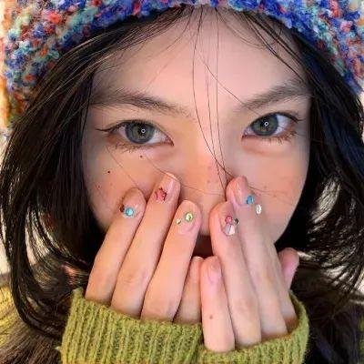 稚子骄阳海报