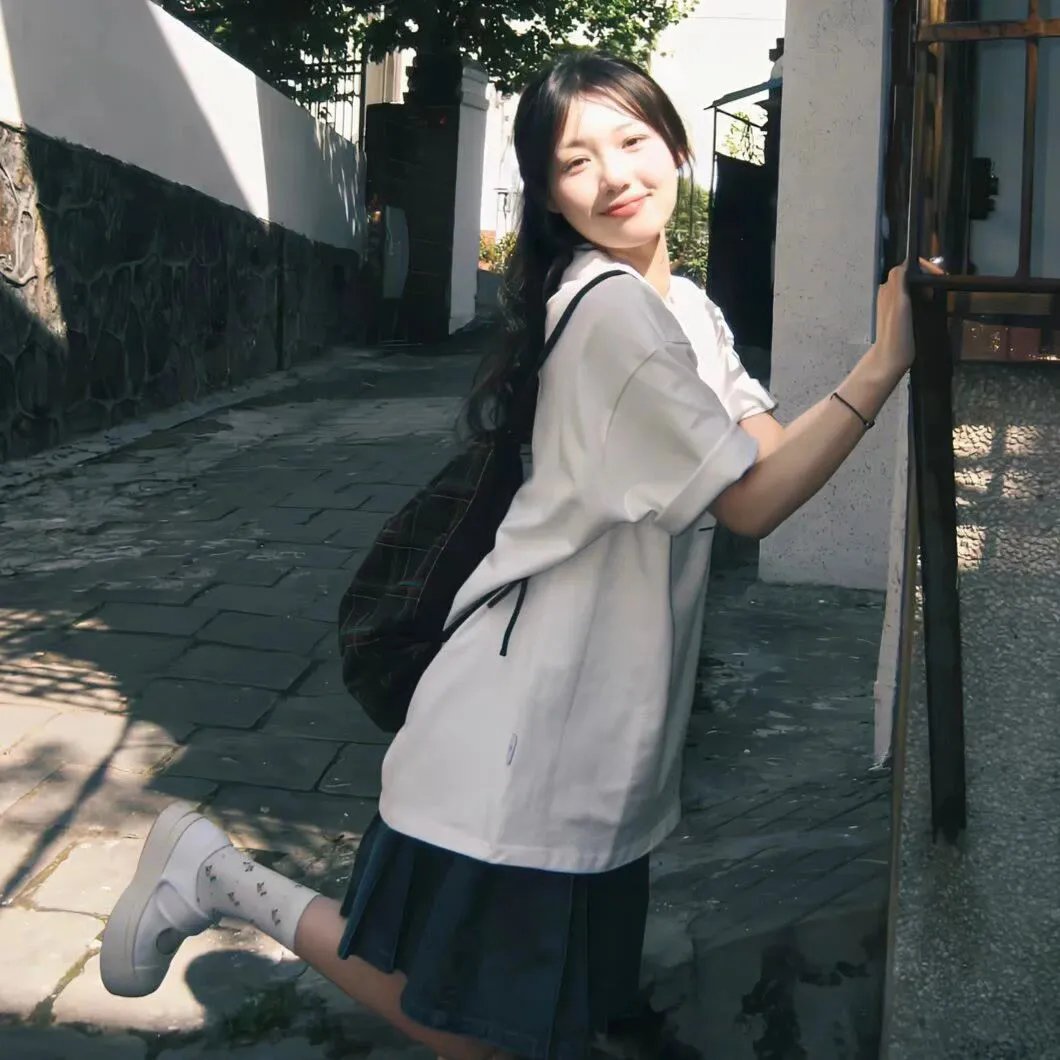 人皮交易海报
