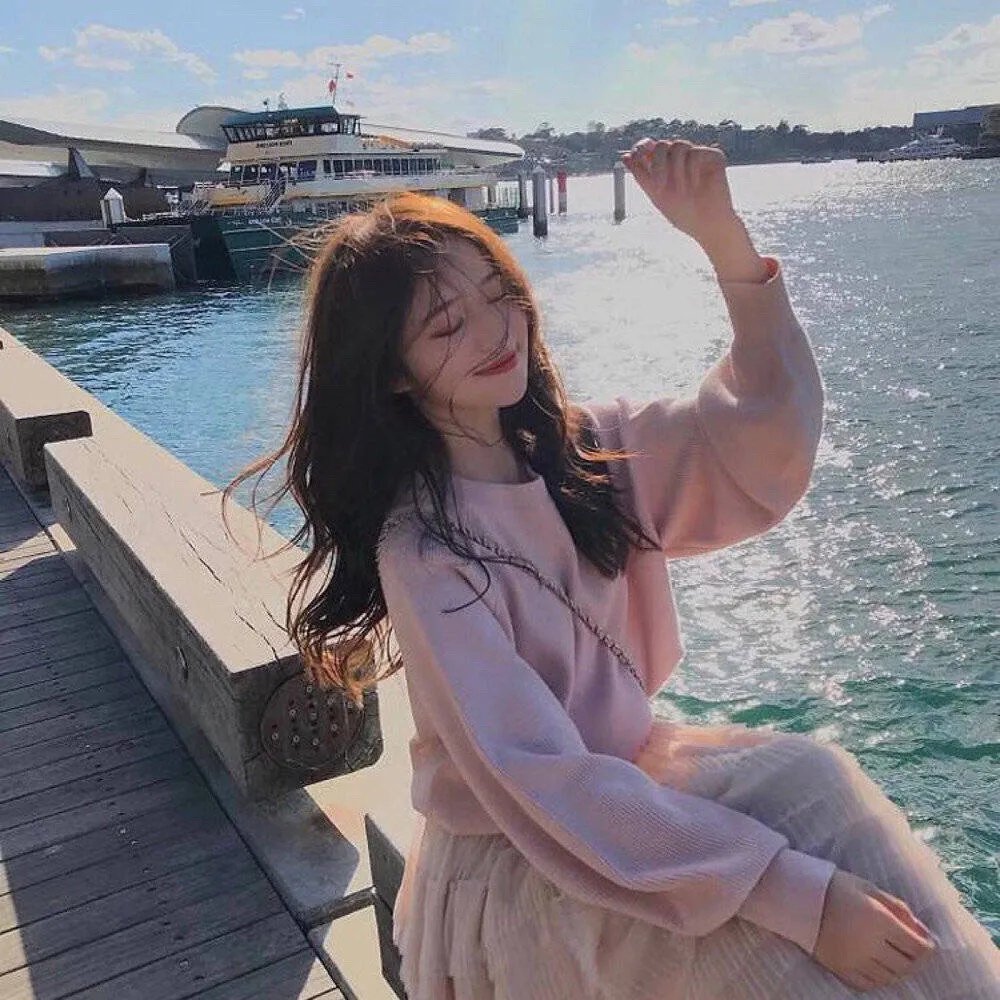 暂停海报